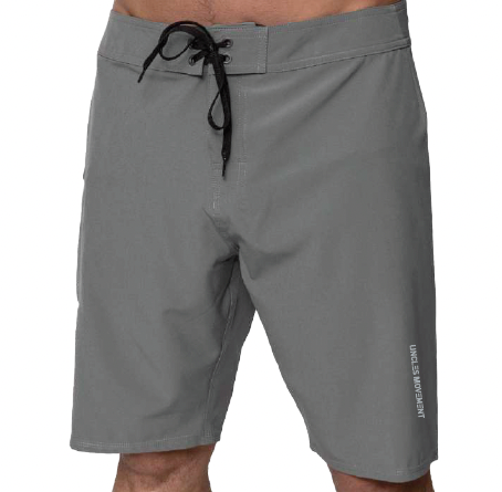 UM 19" Vault Boardshort