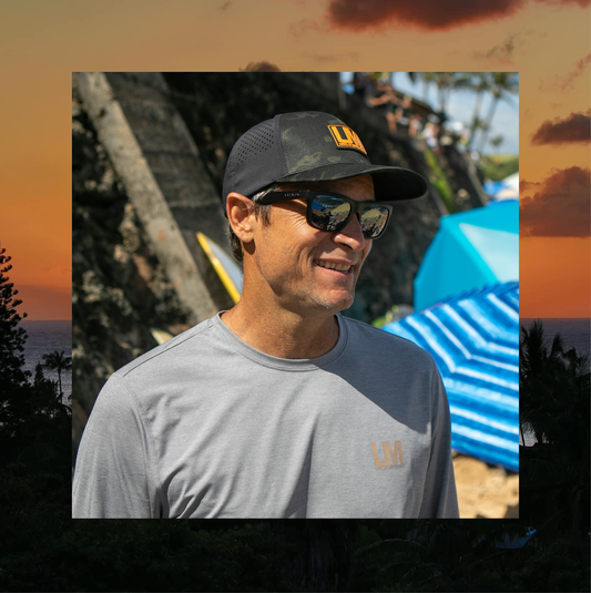 UM TWO STORY BRANDED BILLS CURVE BILL TECH HAT MULTICAM
